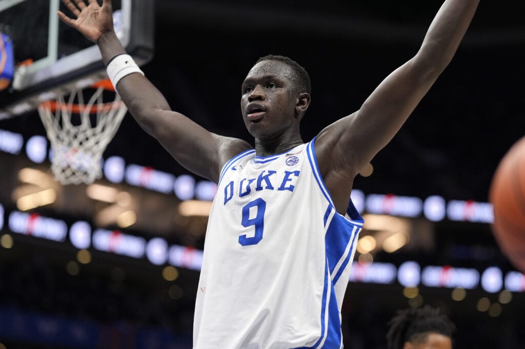 Who are the best fits for the Chicago Bulls with the 12th overall pick in the NBA Draft?